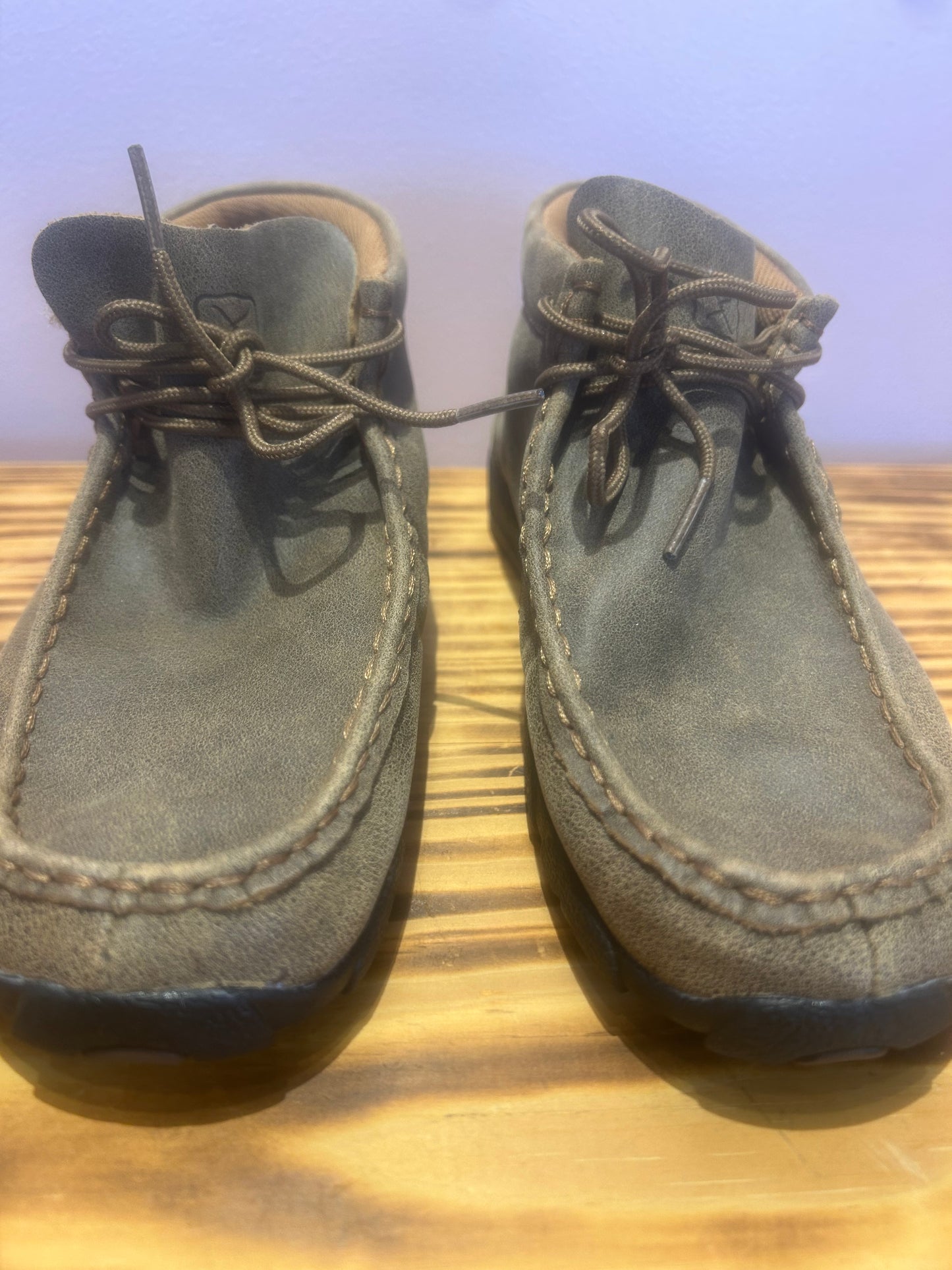 Boys Size 4 Twisted X Lace Up Shoe