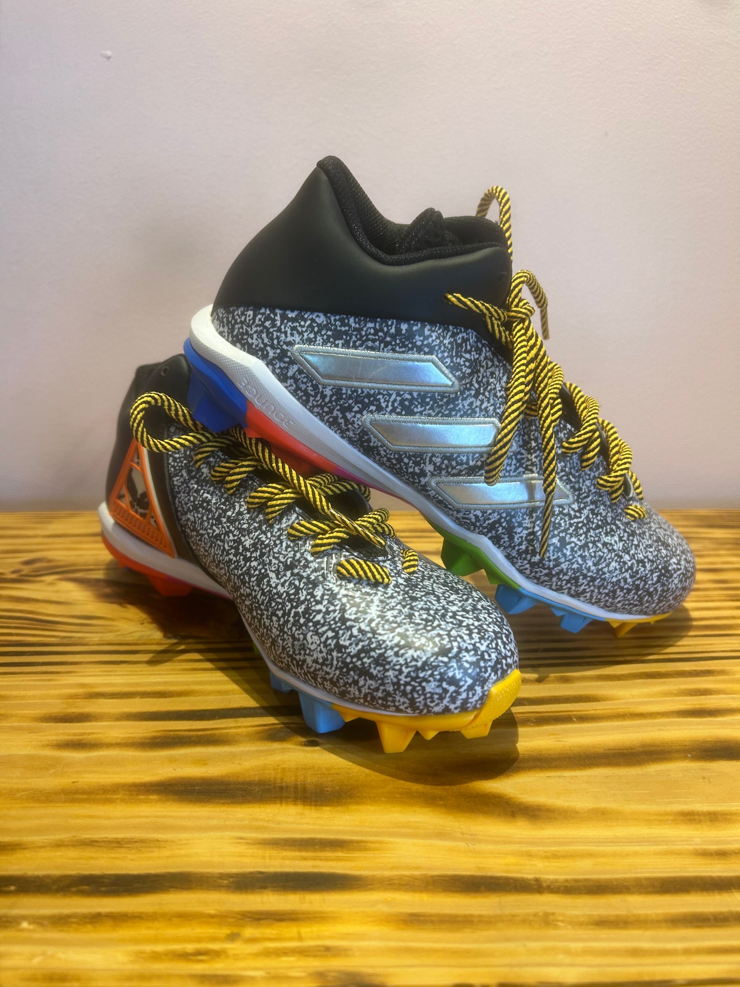 Addidas Football Cleats - multicolor - size 5 1/2 youth